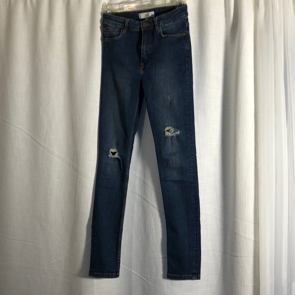 Blue skinny jeans